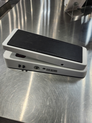Dunlop Cry Baby Bass Wah | Long & McQuade